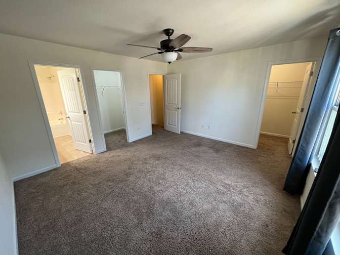 Alcove Rooms's room