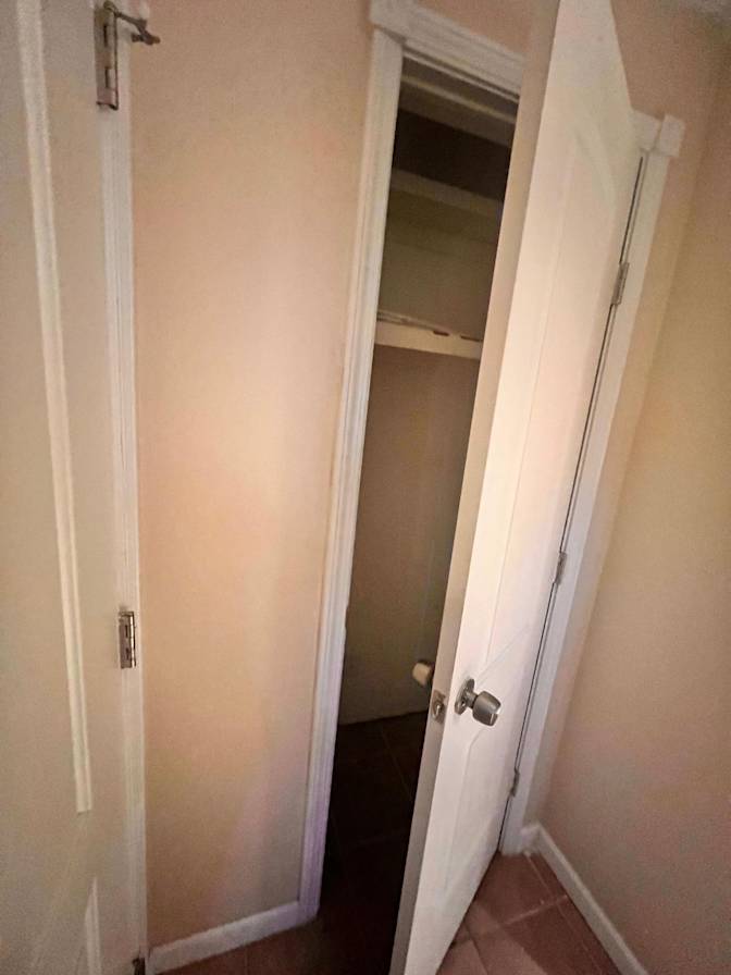 Asma's room