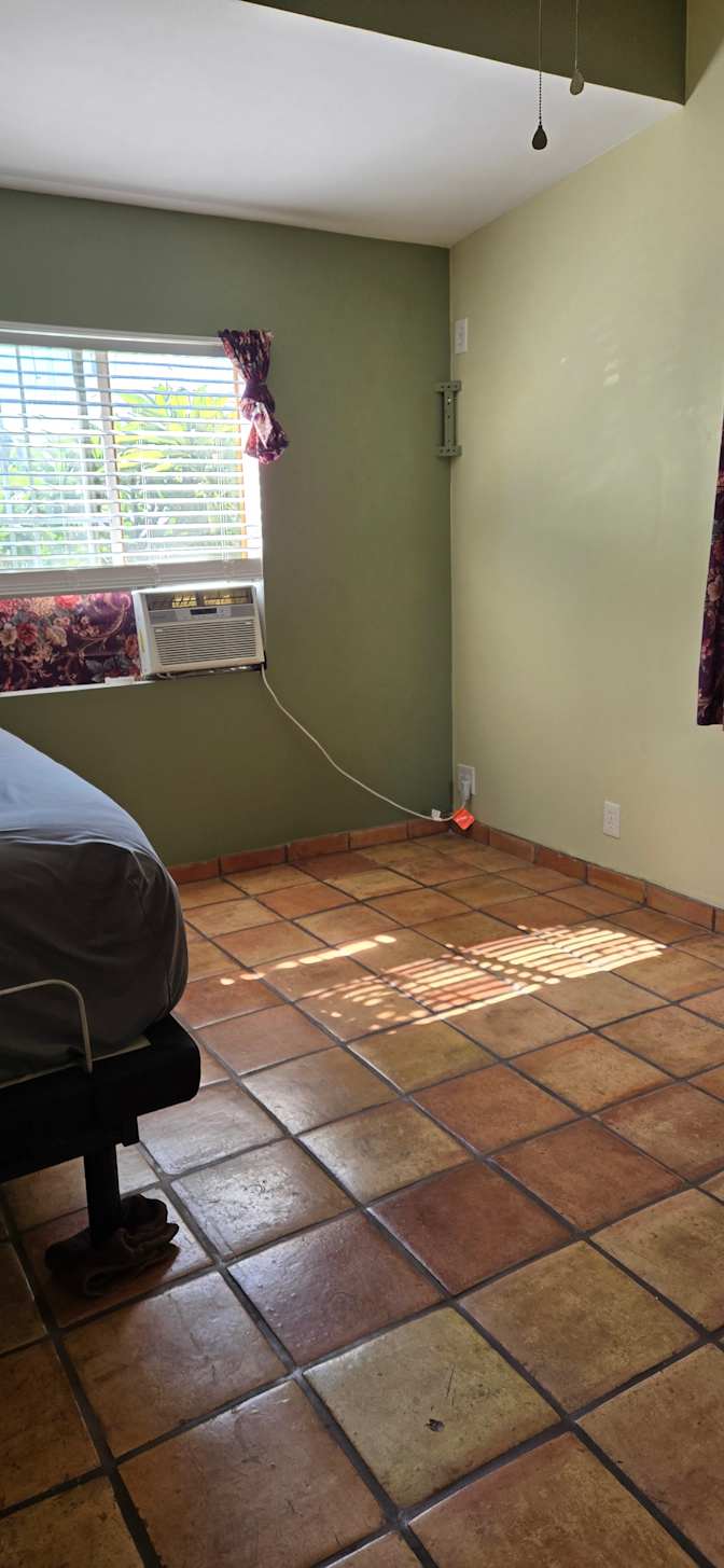 Ismael's room
