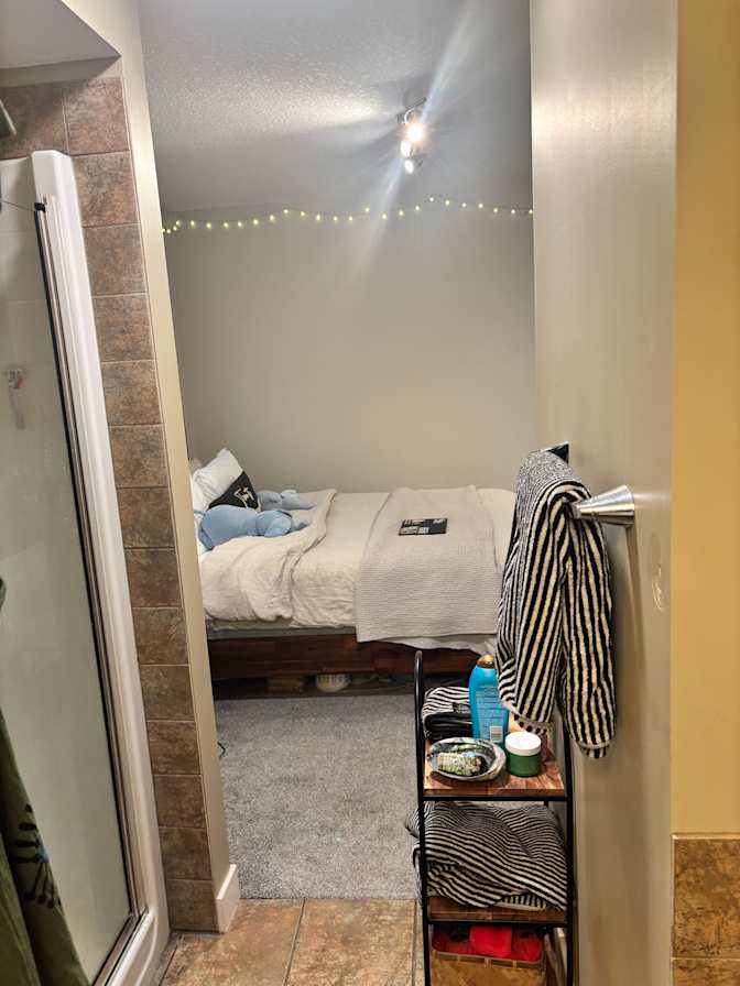 Isabelle Carter's room