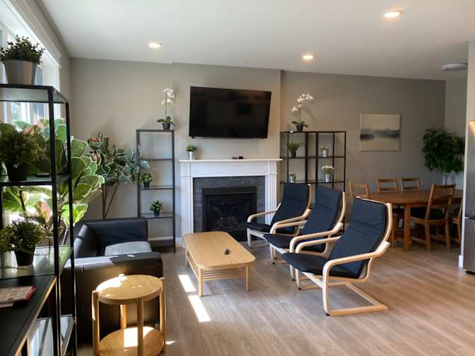 Remax Rentals's room