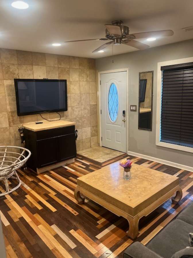 Yates Properties's room