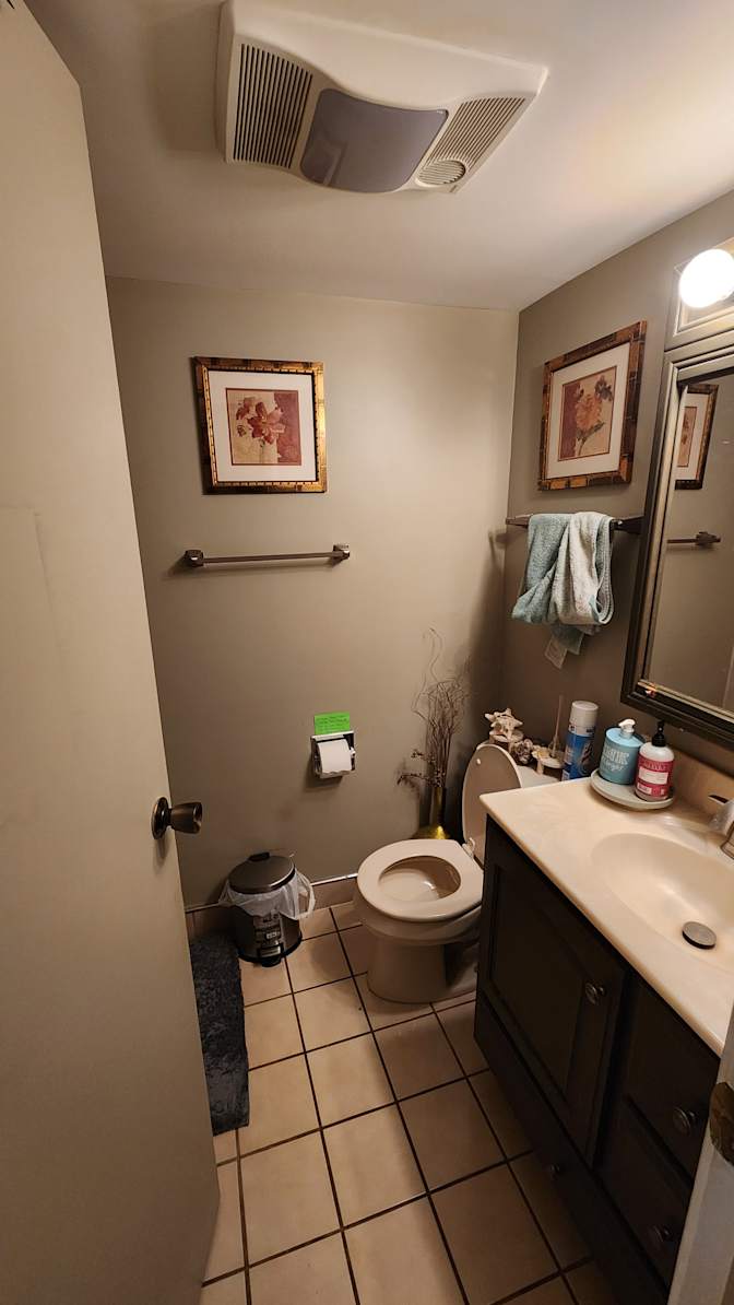 Lynn's room