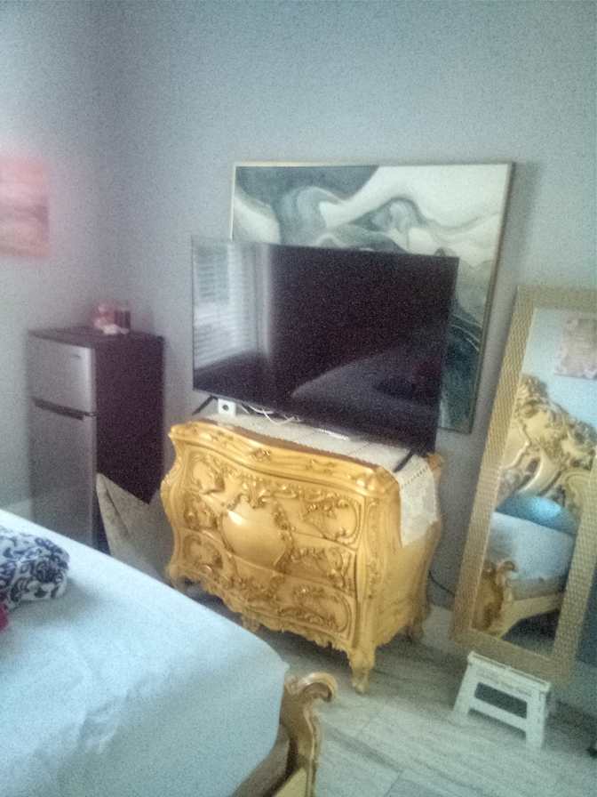 Ingris's room
