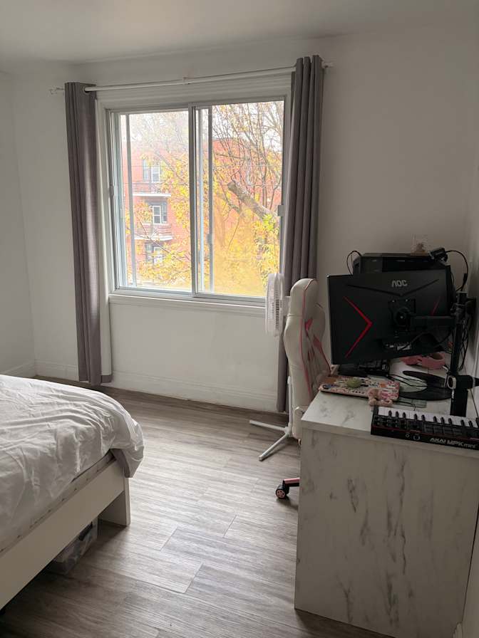 Samantha's room