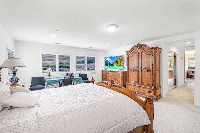 Sandy's room