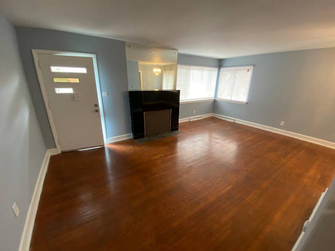 Alcove Rooms's room