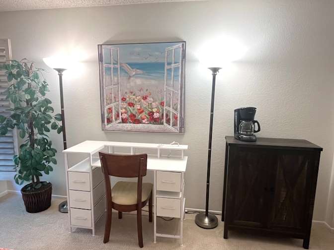 Vahid's room