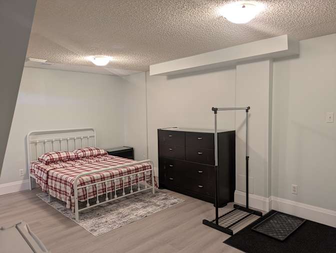 John Lopes's room
