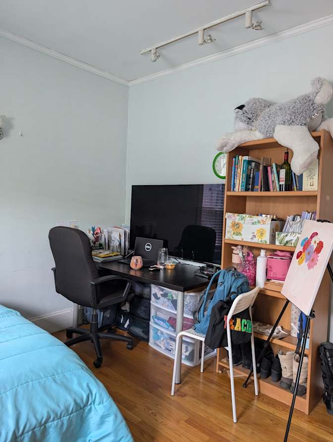 Guoqing Sheng's room
