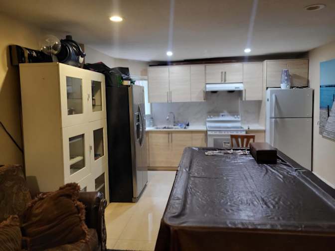 Eddy's room