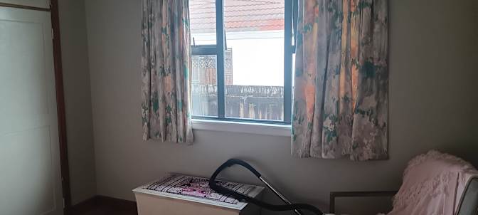 CHRISTELLE's room