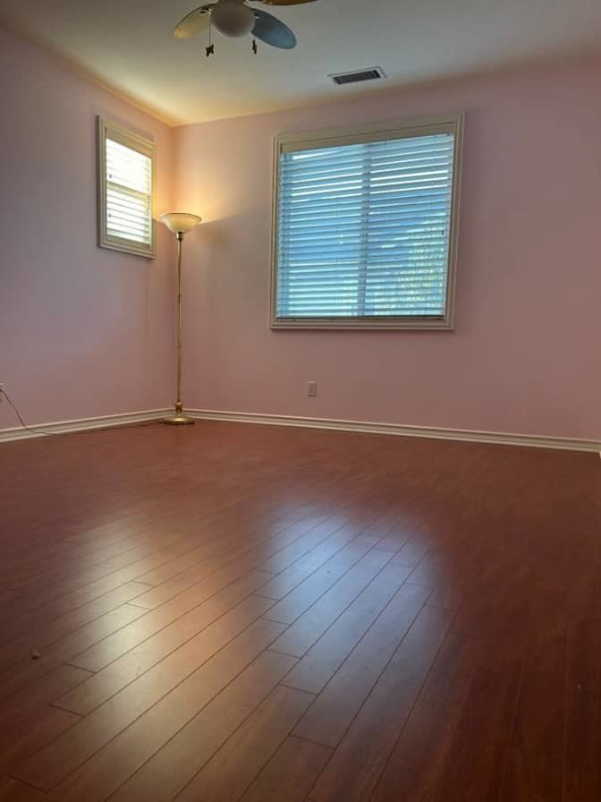 Thu Tran's room