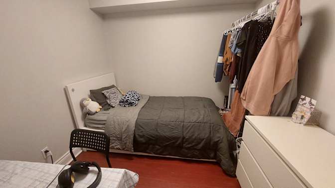 Sesadhi Welivitiya Kongahage's room