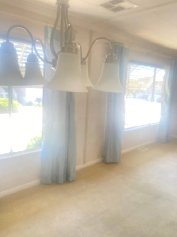 Lisa Della's room