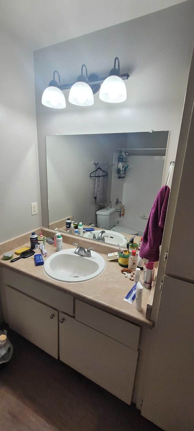 Taj's room