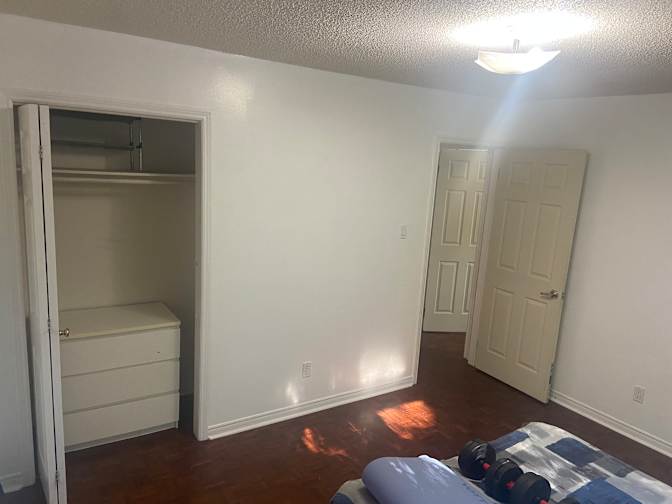 Randy's room