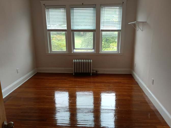 kelly's room