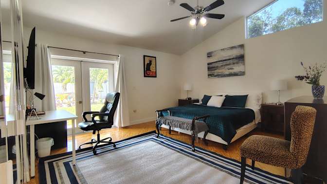 Mauricio santiago's room