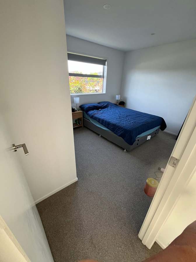 Jen's room