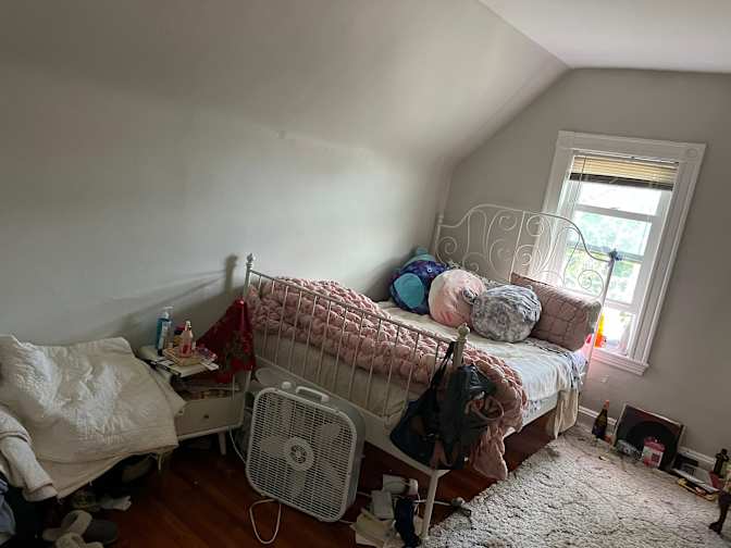 sylvester's room