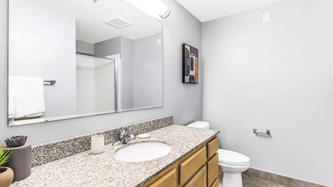 Private furnished room for rent's room