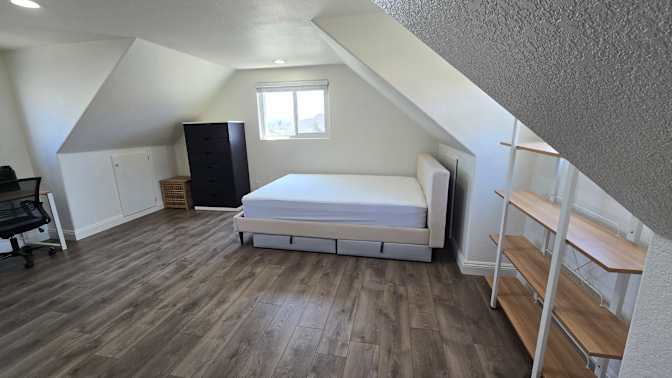 WILLIAM RASBORNICK's room
