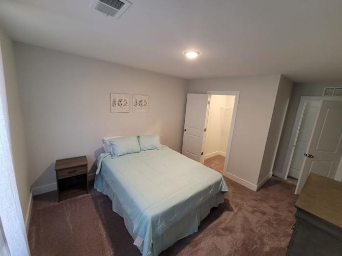 Ken's room