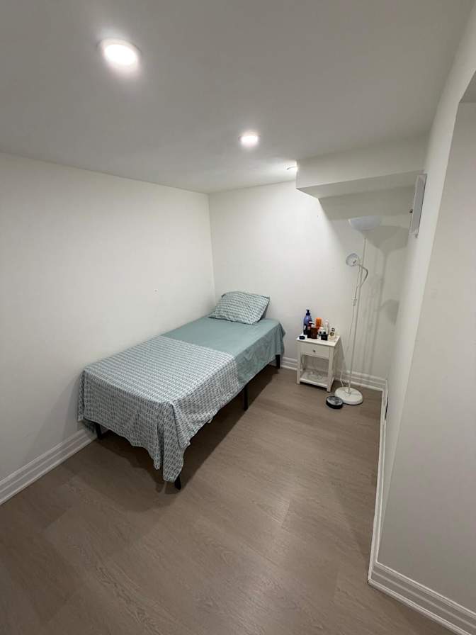 Albert Rios's room