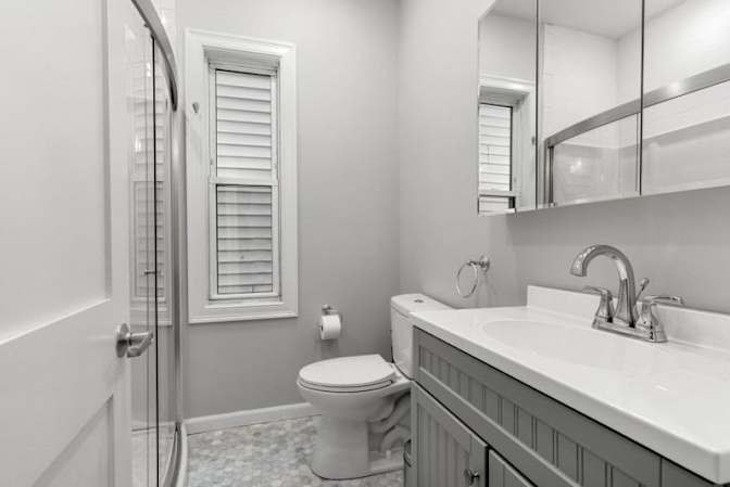 fully furnished South Boston home's room