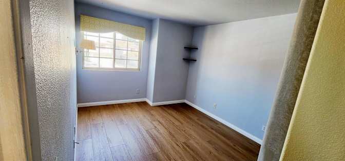 SOM B.'s room