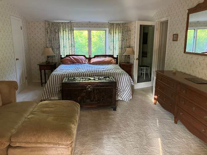 JulieJane's room