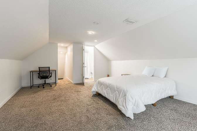 PadSplit's room