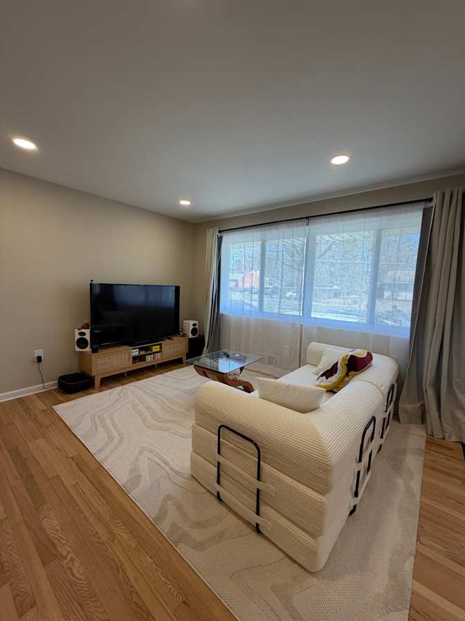 Will Pham's room