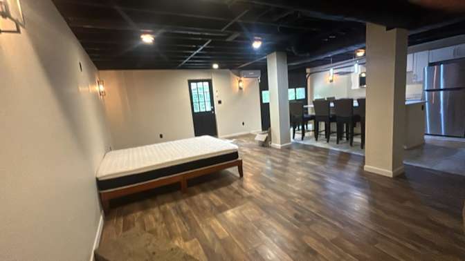Apple House Living's room