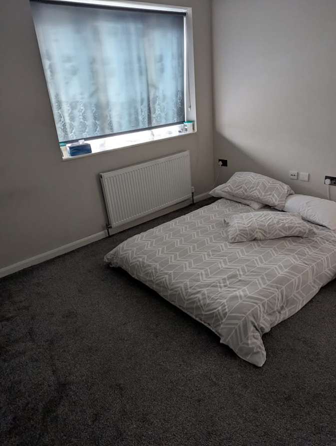 Rez's room