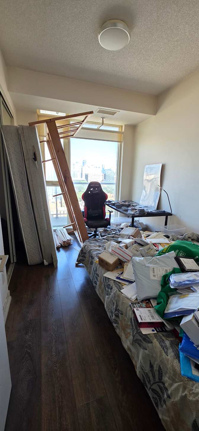 Niko's room