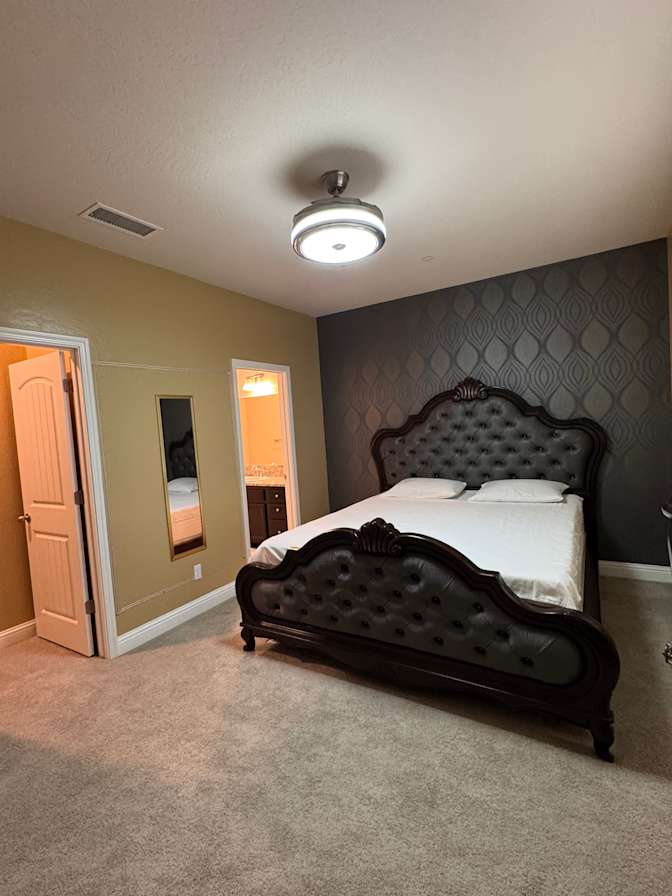 Jas Brar's room