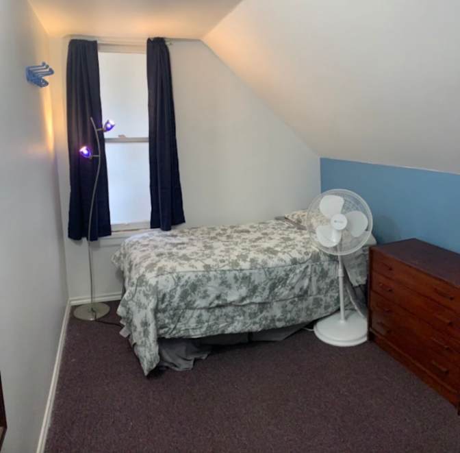 Kale's room