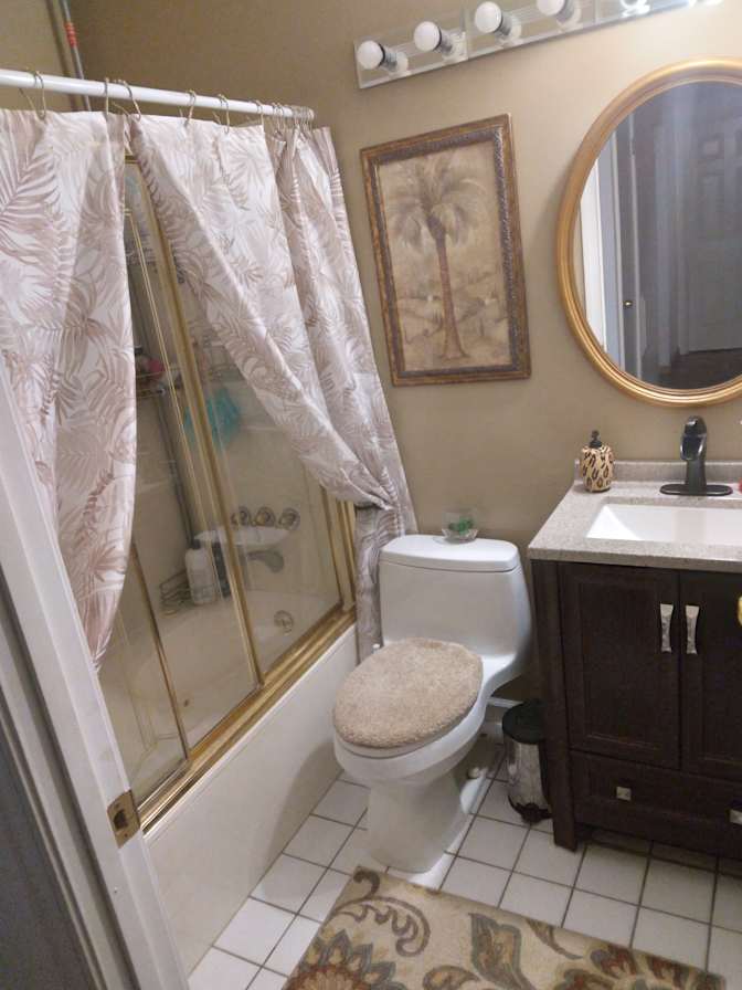 kim gary rental rooms's room