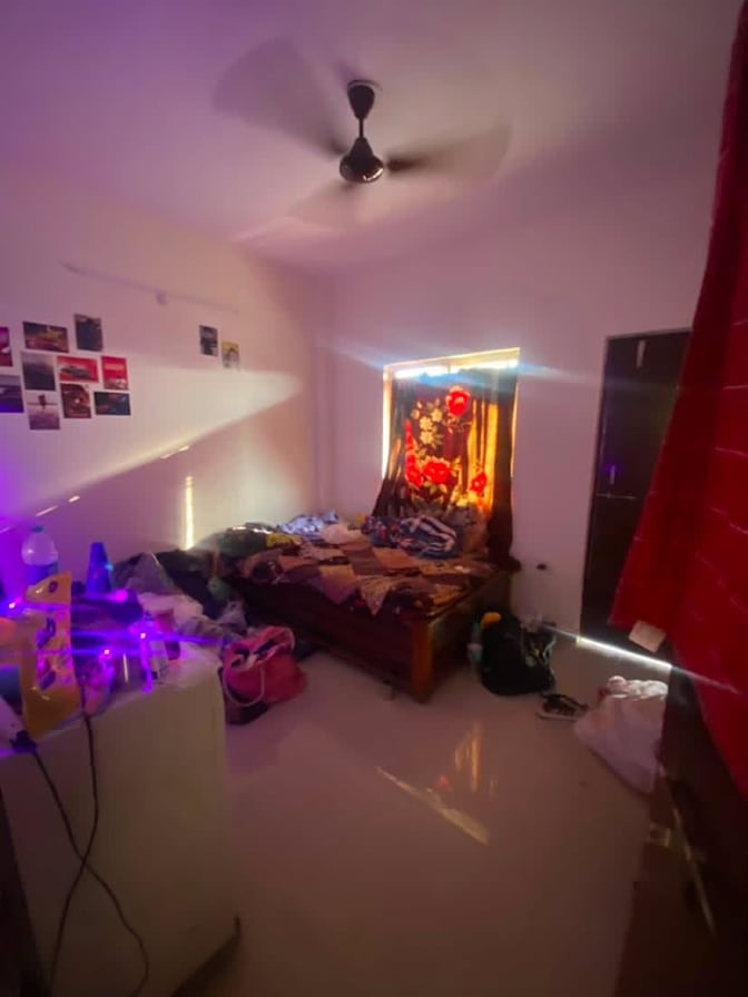 Taksh's room