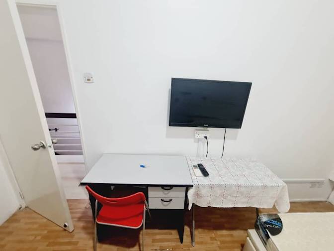 Roomy's room