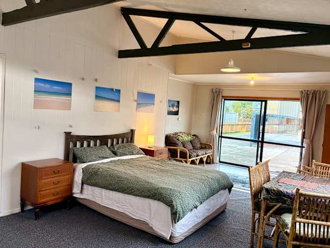 Dana Paranihi White's room