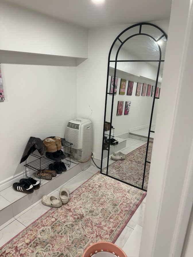 Henrietta's room