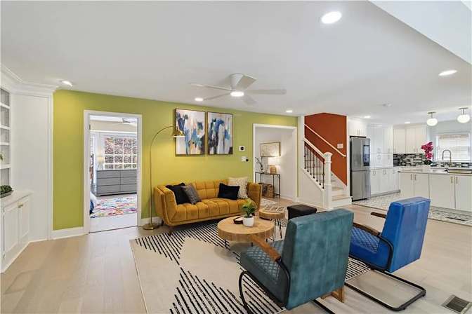 Alcove Rooms's room