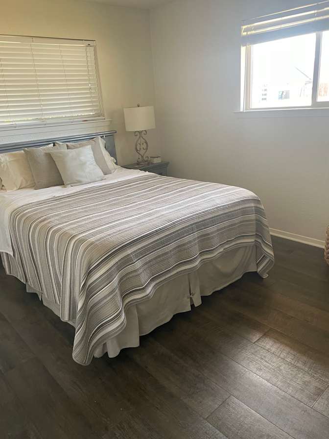 Suzanne's room