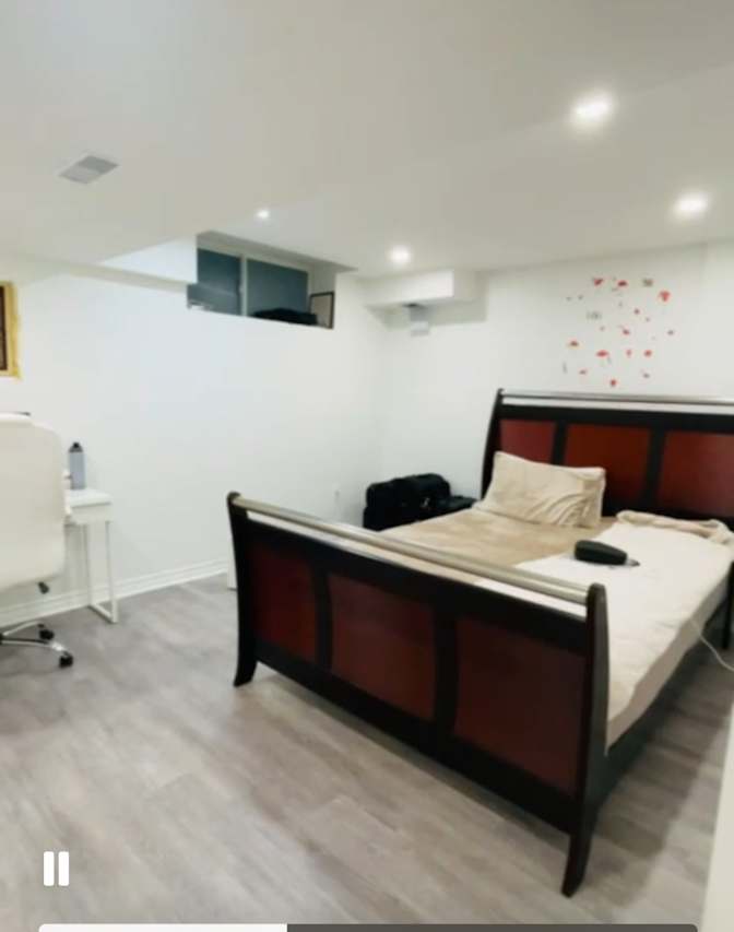 Vini's room