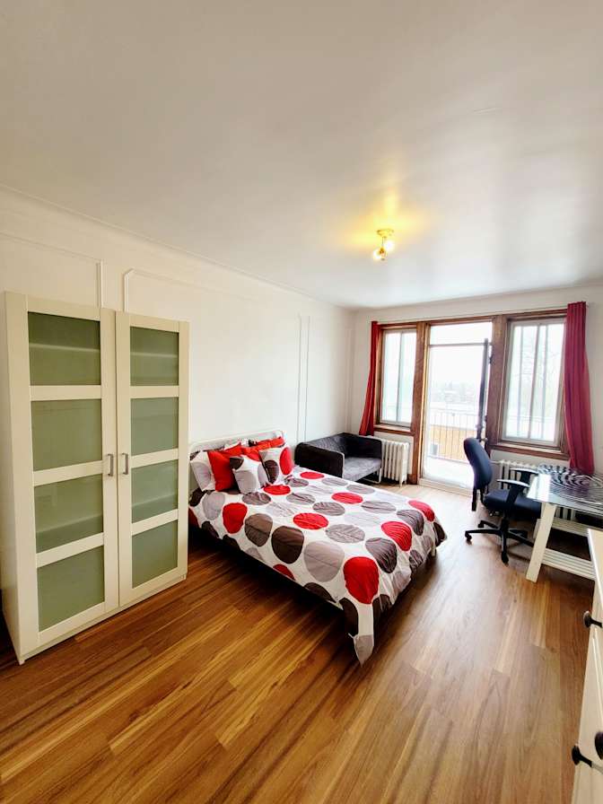 Joe's room