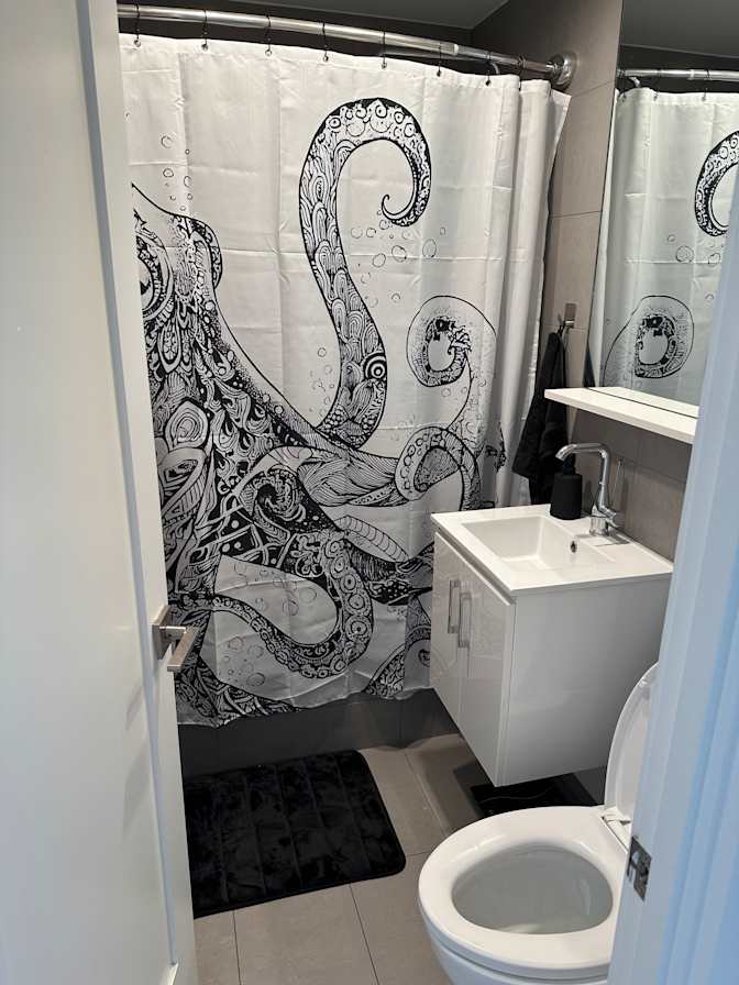 Caitlyn's room