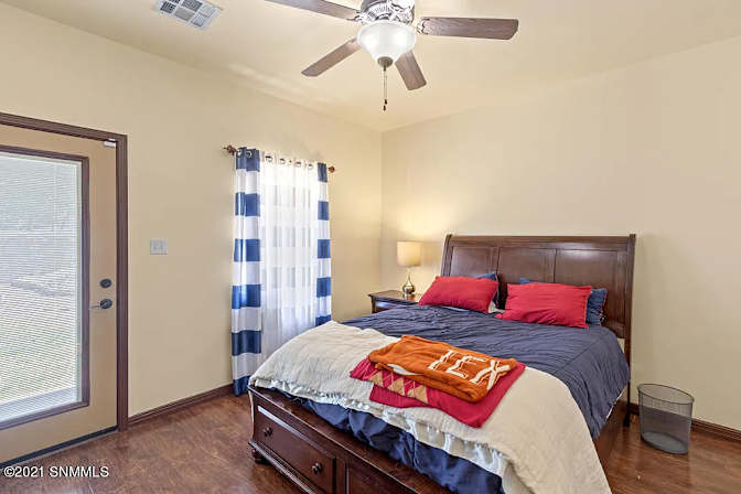 Laura Eden's room